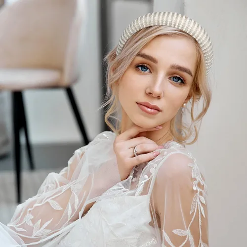 Vista 6 de Hoteam 3 diademas de perlas blancas para mujer, con diamantes de imitación de perlas blancas, para el pelo, para novia, accesorios para el cabello