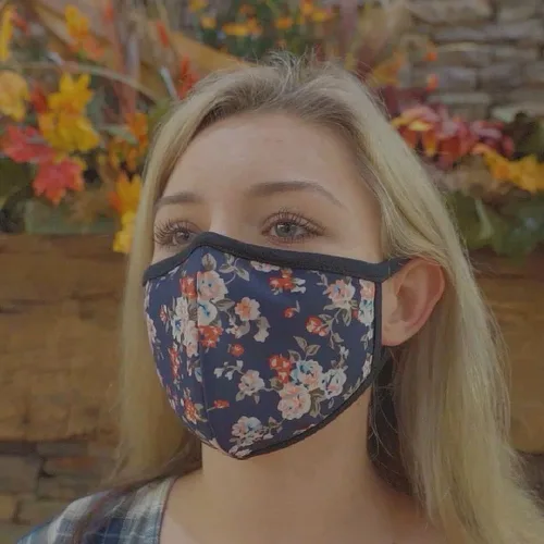 Vista 4 de 3 cubrebocas florales – Exterior azul marino interior de algodón blanco – Tela reutilizable cómoda material transpirable – para protección de media