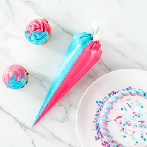 Vista 8 de Restaurantware Pastry Tek - Bolsas de glaseado bicolor de 17.7 x 9.5 pulgadas, 100 bolsas gruesas multicolores, sostenibles para glaseado y crema