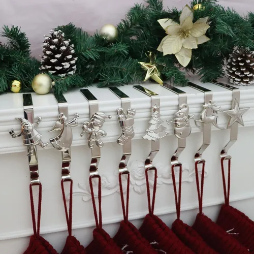 Vista 7 de Juego de 4 soportes de calcetines de Navidad para manto, ganchos reutilizables para calcetines de Navidad, colgador de Navidad sin daños