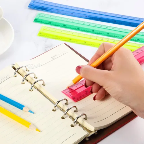 Vista 5 de Paquete de 4 reglas rectas de plástico para medir reglas de plástico para estudiantes, escuela, oficina (12 pulgadas, colorido)