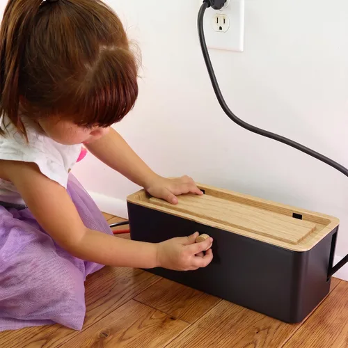 Vista 7 de Caja de Cubierta para Regleta de Alimentación - Efectivamente Protege la Regleta de Alimentación para Bebés con Doble Candado Patentado. Cómodas