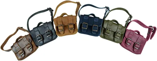 Vista 6 de Hide & Drink, Mini bolso de mensajero hecho a mano de cuero de grano completo