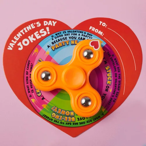Vista 7 de JOYIN Paquete de 28 tarjetas para el día de San Valentín con Fidget Spinner, juguete para aliviar el estrés y la ansiedad con tarjetas para el día