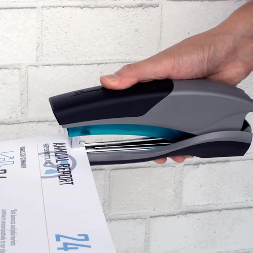 Vista 6 de Swingline Engrapadora, capacidad para 25 hojas, Optima 25, sin atascos, esfuerzo reducido, agarre suave, azul y gris (66404)