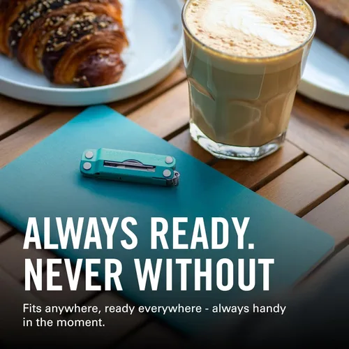 Vista 3 de LEATHERMAN, Micra, Multiherramienta de llavero con herramientas de aseo, Mini navaja de bolsillo para uso diario (EDC), Pasatiempos y actividades al