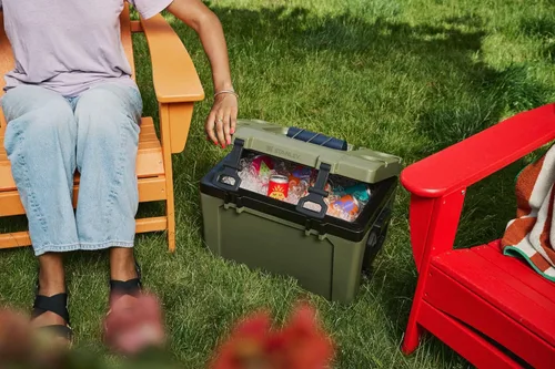 Vista 25 de Stanley Adventure Outdoor Cooler Enfriador de camping resistente al aire libre con asa de fácil transporte Sin BPA