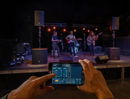 Vista 14 de JBL Professional EON710 - Altavoz PA con alimentación Bluetooth, 10 pulgadas, 1300 vatios, eléctrico con cable, negro