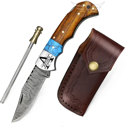 Vista 9 de Cuchillo de bolsillo de damasco personalizado para hombres - Cuchillo plegable de caza de acero sólido de 133 capas hecho a mano con afilador