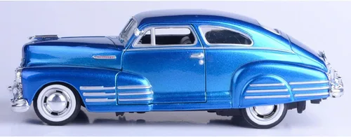 Vista 2 de Motormax 1948 Chevy Aerosedan Fleetline Hard Top 1/24 Scale Diecast Model Car Model Blue