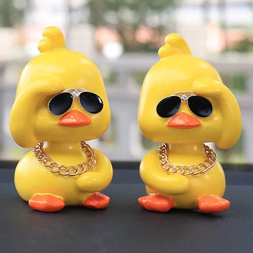 Vista 8 de wonuu Lindos adornos de pato amarillo para coche, decoraciones de tablero de instrumentos de coche, muñeca de cabeza sacudida