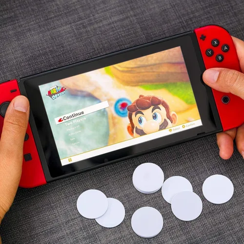 Vista 4 de Paquete de 100 tarjetas NFC ntag215 de 0.984in, tarjetas NFC redondas de 0.98 pulgadas, calcomanías NFC 100% compatibles con Amiibo y TagMo-Timeskey