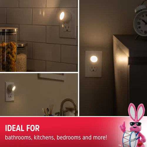 Vista 5 de Energizer Luces nocturnas giratorias LED que se enchufan a la pared, sensor del atardecer al amanecer, decoración del hogar, artículos esenciales