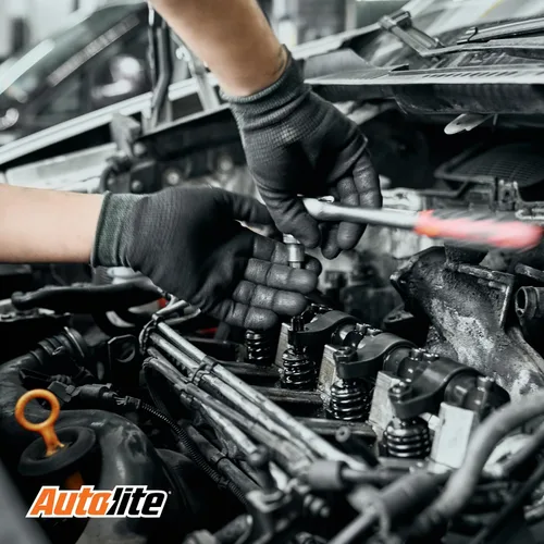 Vista 5 de Autolite Iridium XP - Bujías de repuesto para automóviles, XP5144 (paquete de 4)