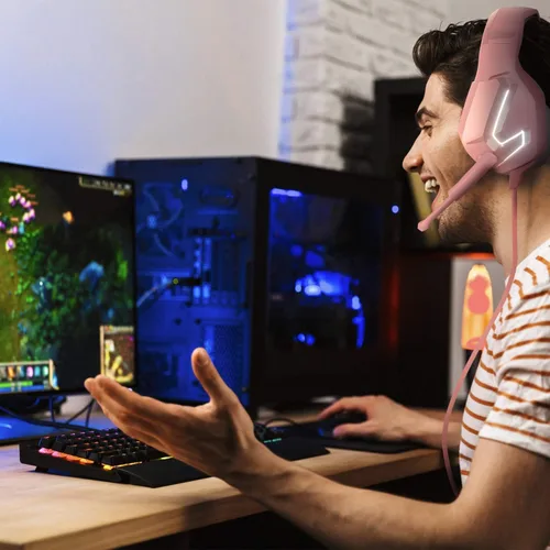 Vista 8 de Orzly Auriculares para juegos rosa para consolas de PC y juegos PS5 PS4 Xbox Series X S Xbox ONE Nintendo Switch y Google Stadia sonido estéreo