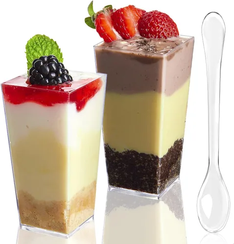 TOFLEN Paquete de 100 mini tazas cuadradas de postre de 3 onzas con cucharas de plástico transparente para fiestas, yogur, parfait, pastel de queso,
