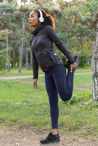 Vista 5 de CHRLEISURE Leggings con bolsillos para mujer, cintura alta, control de abdomen, pantalones de yoga