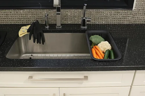 Vista 3 de Colador extensible para colocar sobre el fregadero, plegable, de plástico, para frutas, verduras, pasta, espagueti, escurridor, cesta multiusos