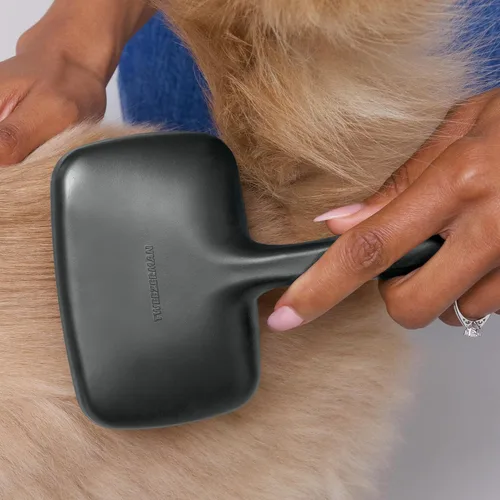 Vista 7 de Tweezerman Dog and Cat Slicker Brush for Pets, Grooming Brush with Coated Bristles to Prevent Scratching and Ergonomic Handle