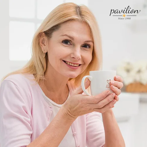 Vista 7 de Pavilion Gift Company - Taza Pavilion Gift Company Aunt 19560, 15 onzas, color crema