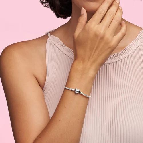 Vista 3 de Pandora Moments - Pulsera de cadena de serpiente con cierre de corazón, dijes compatibles con momentos, pulsera para mujer, regalo para ella