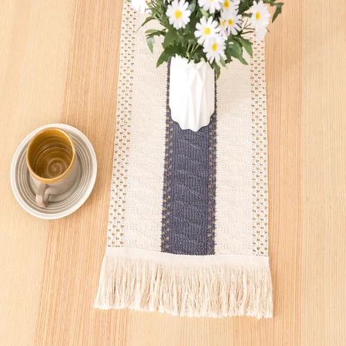 Vista 3 de Camino de mesa de lino rústico bohemio de 12 x 108 pulgadas con borlas para decoración del hogar, café al aire libre, comedor, sala de estar, centro