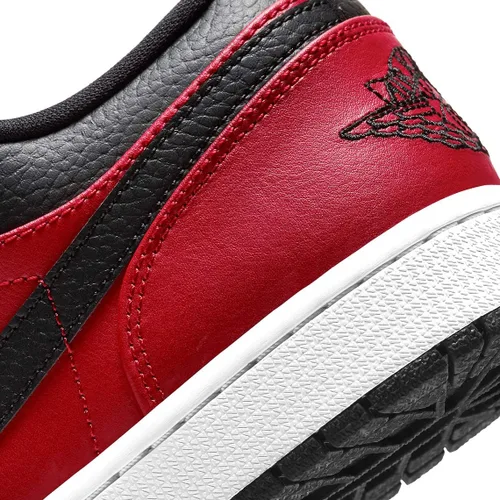 Vista 7 de Nike Men's Air Jordan 1 Low Sneaker