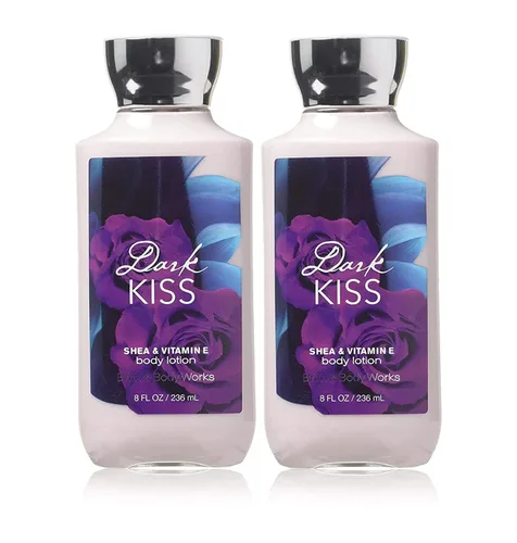 Bath and Body Works Dark Kiss - Juego de loción corporal súper suave, regalo para mujeres, 8 onzas, paquete de 2 unidades (beso)
