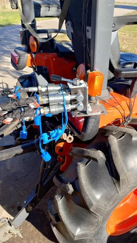Vista 7 de Manual de la válvula desviadora de 6 puertos para tractor, 2 en 4 puertos incluyendo el soporte y los tornillos