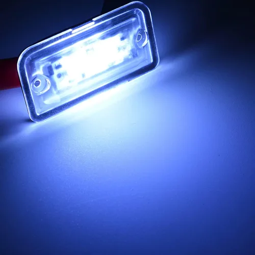 Vista 5 de NP luces de coche 2 unids LED luz de matrícula 6000 K Super brillante placa de matrícula lámpara para M-ercedes B-enz C W203 CLK W209 SL R230 llevó