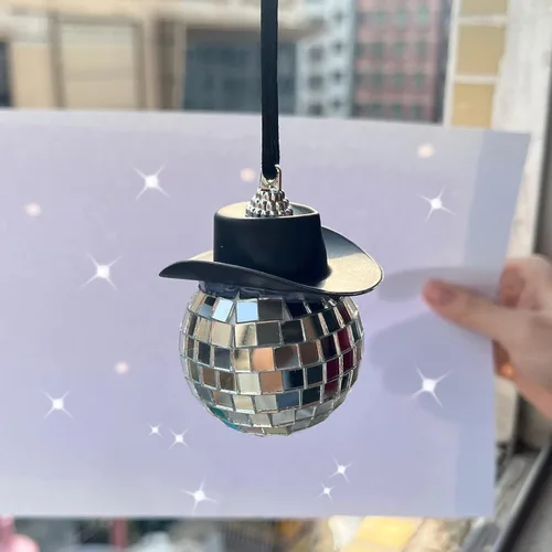 Vista 2 de Accesorio de Coche con Bola de Discoteca y Sombrero de Vaquero Negro, Adorno de Espejo, Accesorios Interiores