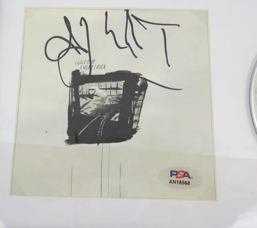 Vista 2 de Every Loser CD firmado con autógrafo por Iggy Pop enmarcado PSA/DNA COA B