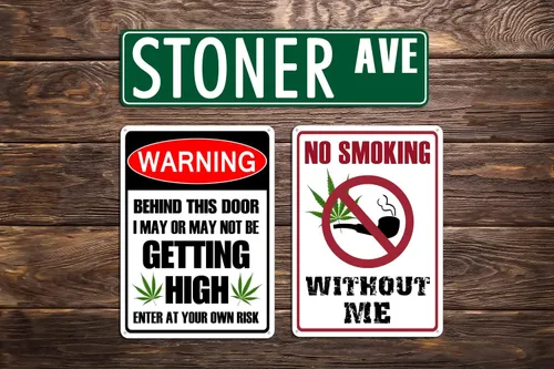 Vista 7 de Letrero de metal vintage rústico con texto en inglés "NO Smoking Without Me" de marihuana de 8 x 12 pulgadas para garaje 420 Garaje Man Cave Yard