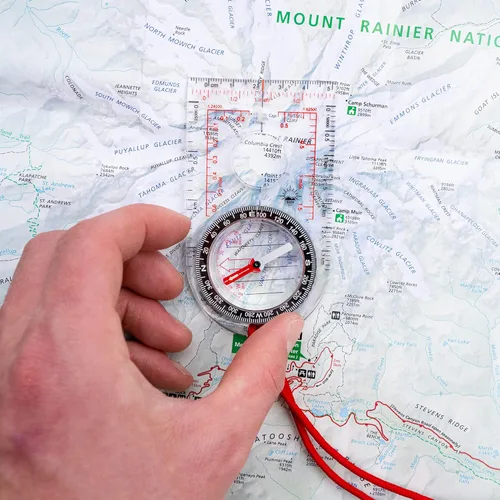 Vista 3 de Sun Company ProMap Compass - Brújula de mapa de placa base ultraligera con escala de declinación - Brújula de placa base de orientación precisa