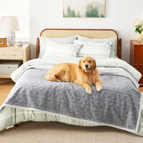 Vista 20 de Bedsure - Mantas impermeables para perros medianos - Manta para mascotas para protector de sofá lavable, manta de felpa jacquard coral premium