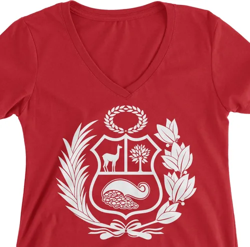 Vista 2 de PeruCoUSA Camiseta Peru Escudo con cuello en V para jóvenes Escudo peruano Camisetas Peruanas