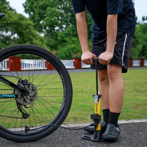Vista 7 de Bomba de bicicleta con manómetro - Bomba de piso de bicicleta de 160 PSI se adapta a válvulas Presta y Schrader - Bomba de bicicleta con inflador
