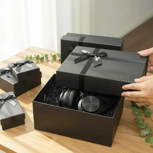 Vista 2 de Cajas de regalo con tapas para regalos, juego de 5 cajas de regalo negras, cajas anidables predeformadas para regalos, caja de regalo de lujo