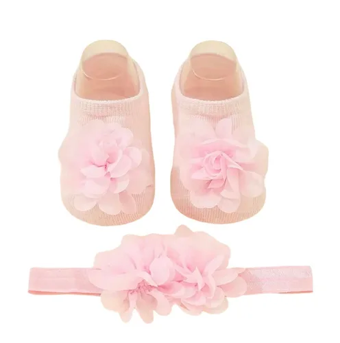 Vista 2 de Baby Essentials - Juego de diadema y calcetines para niñas y niños pequeños recién nacidos, decoradas con perlas artificiales (rosa claro)