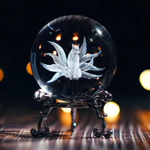 HDCRYSTALGIFTS Bola de cristal 3D con soporte - 60 mm Escultura de zorro de nueve colas tallada con láser de vidrio Esfera completa artística Bola