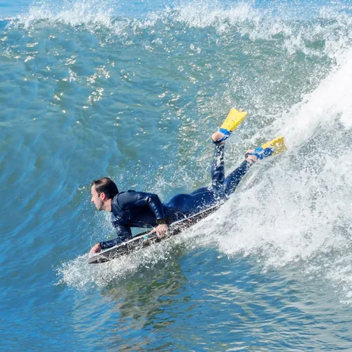 Vista 2 de Goplus Tabla de cuerpo ligera de 41/37/33 pulgadas para playa, tabla de surf con núcleo EPS, cubierta XPE, parte inferior lisa de HDPE, correa