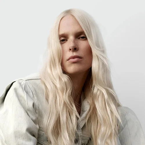 Vista 4 de Sebastian Professional Penetraitt Shampoo Strengthening & Deep Repair For Dry, Damaged, & Colored Hair