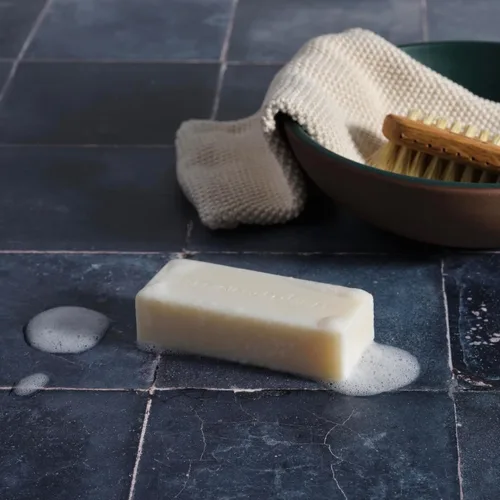 Vista 7 de Laboratory Perfumes Barra de jabón ámbar Infundido con fragancia ámbar Enriquecido con manteca de karité y aceite de jojoba Sin aceite