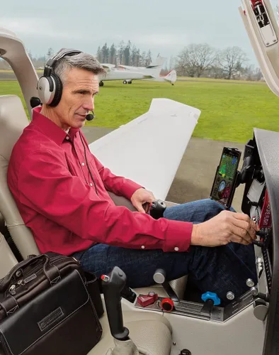 Vista 9 de LIGHTSPEED Zulu 3 Premium ANR - Auriculares de aviación con cancelación de ruido y Bluetooth (enchufes dobles GA)