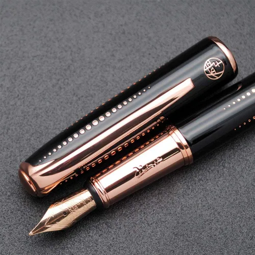 Vista 8 de czxwyst Picasso 916 Malage - Pluma estilográfica, caja original, nueva versión (rojo apagado, punta media, 0.028 in)