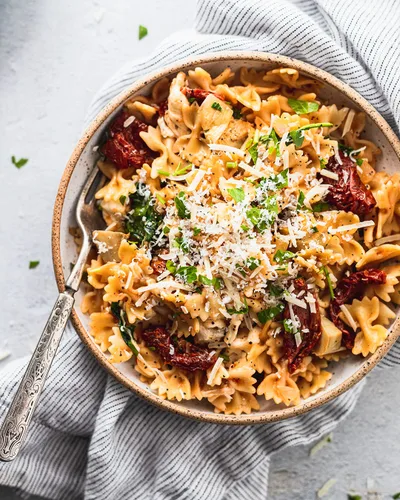 Vista 7 de Amore - Pasta de pimiento, tubo de 3.2 onzas