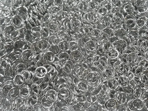 Vista 13 de Anillos de salto de aluminio brillante de 1 libra 14G 1/2" ID (más de 1150 anillos)