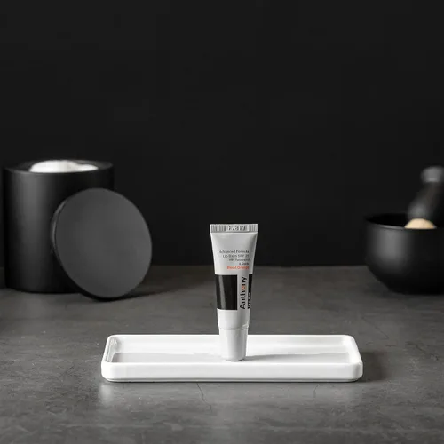 Vista 2 de Anthony Bálsamo labial SPF 25 con protector solar para labios – Contiene extracto de té verde, manteca de karité y vitamina E – Tratamiento