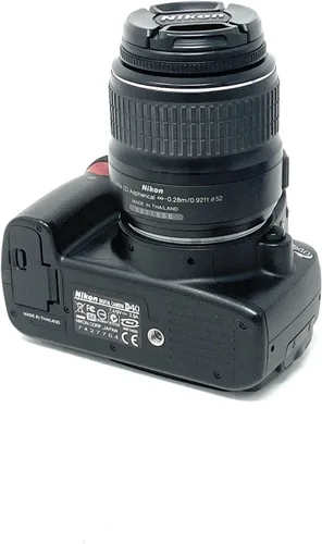 Vista 5 de Kit de cámara digital Nikon D40 de 6.1 MP con lente de zoom Nikkor f/3.5-5.6G ED II Auto Focus-S DX, 18-55 mm