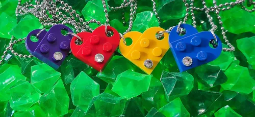 Vista 6 de Brick Heart Lego Necklace with Swarovski Crystal, 2 Bricks and 2 Silver Ball Beads Necklaces with Stylish Black Box - Friendship & Romantic Present